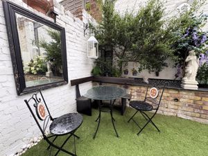 Photo 6- click for photo gallery